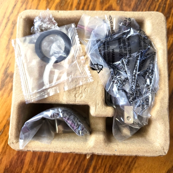 👀50% OFF🎅💀♨️👃🔌NWT‼️Scentsy " Santa Jack Skellington" Mini Warmer w/ Wax Bar - Picture 13 of 16